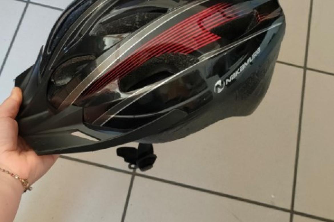 CASQUE DE VELO 10.10.2023